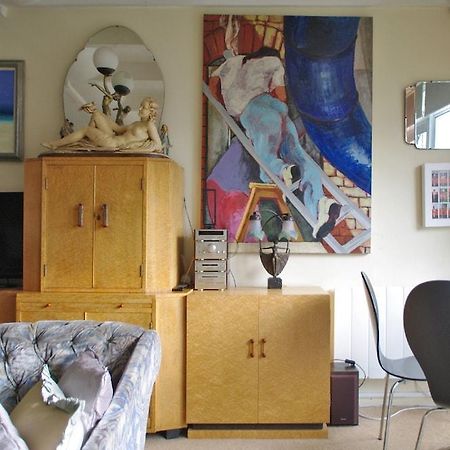 The London Agent West London Studios Экстерьер фото