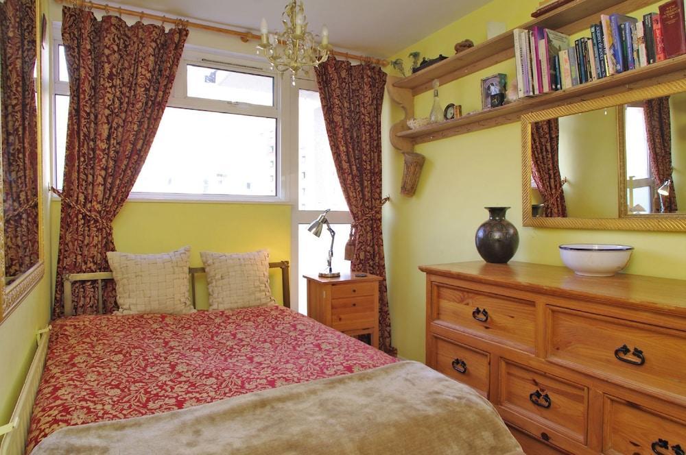 The London Agent West London Studios Экстерьер фото